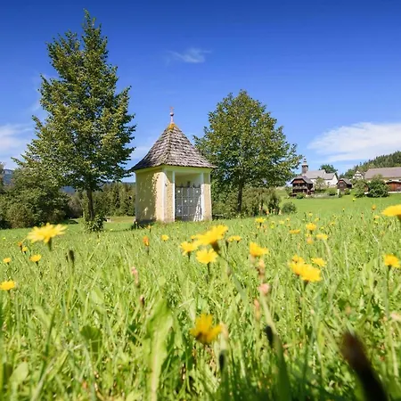 莫泽艾尔彭盖瑟宾馆 Karchau