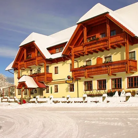 Alpengasthof Moser Estalagem Karchau