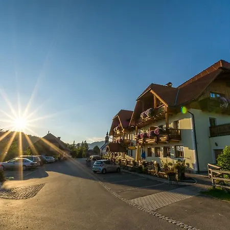 بيت ريفي Alpengasthof Moser 2*