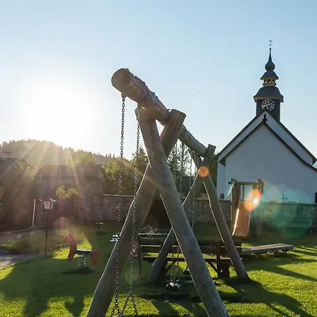 宾馆 莫泽艾尔彭盖瑟宾馆 Karchau