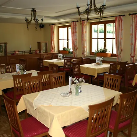 宾馆 莫泽艾尔彭盖瑟宾馆 Karchau